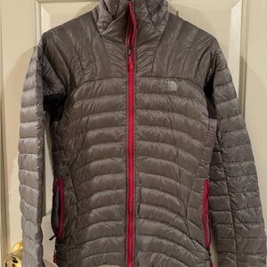 The North Face Women's Gray Puffer Jacket with Red Accents